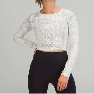 LuluLemon Wunder Train Crop Long Sleeve Top
